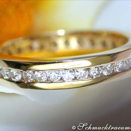 Attractive Diamond Eternity Ring in Yellow gold 18k