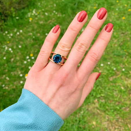 Auffallender Blautopas Ring „Blue Minimalism“