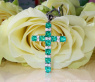 Smaragd Kreuz Anhänger mit Brillanten