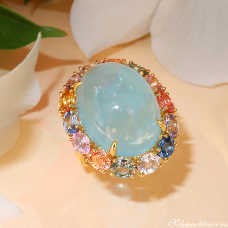 Opulenter Milky Aquamarin Ring mit Multicolor Saphiren
