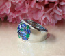 Fabelhafter Saphir Ring mit Smaragden und Brillanten