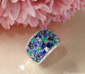 Fabelhafter Saphir Ring mit Smaragden und Brillanten