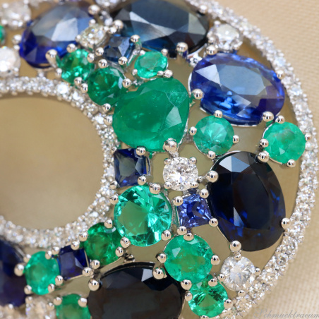 Luxuriöse Saphir Ohrgehänge mit Smaragden und Brillanten (20,56 ct.)