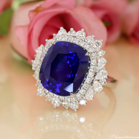 High Jewelry: Spektakulärer Ceylon Saphir Ring mit Diamanten