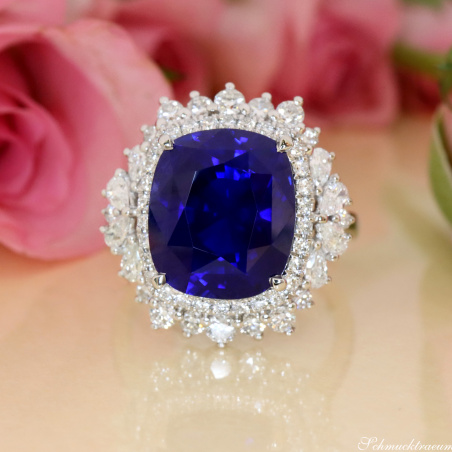 High Jewelry: Spektakulärer Ceylon Saphir Ring mit Diamanten