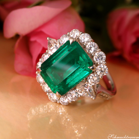 High Jewelry: Einzigartiger kolumbianischer Smaragd Ring  (Muzo Green, Minor Oil)