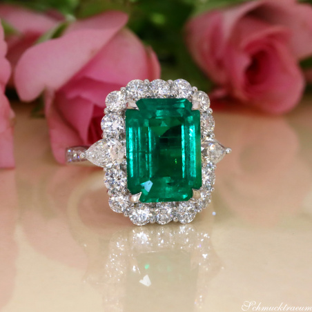 High Jewelry: Einzigartiger kolumbianischer Smaragd Ring  (Muzo Green, Minor Oil)