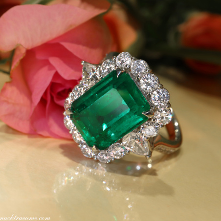 High Jewelry: Einzigartiger kolumbianischer Smaragd Ring  (Muzo Green, Minor Oil)