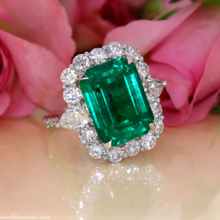 High Jewelry: Einzigartiger kolumbianischer Smaragd Ring  (Muzo Green, Minor Oil)