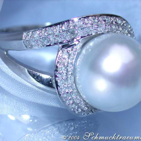 Stattlicher Südseeperle Ring mit Brillanten in Weißgold