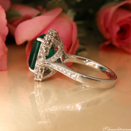 High Jewelry: Einzigartiger kolumbianischer Smaragd Ring  (Muzo Green, Minor Oil)