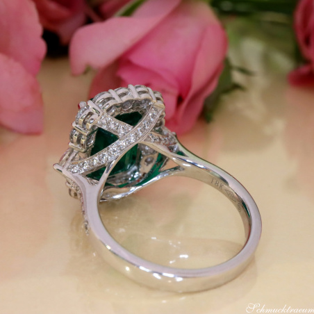 High Jewelry: Einzigartiger kolumbianischer Smaragd Ring  (Muzo Green, Minor Oil)