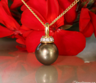Wundervoller Tahitiperle Anhänger mit Brillanten (mit Kette)