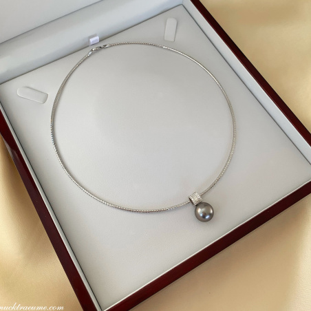 Eleganter Tahitiperle Anhänger mit Baguette Diamanten