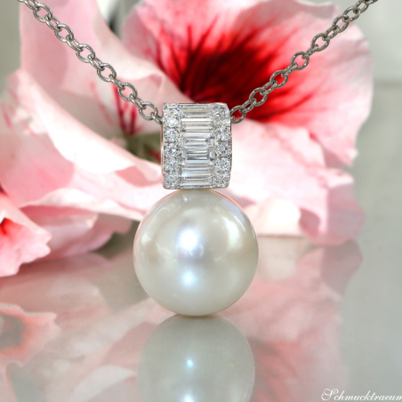 Exquisiter Süßwasserperle Anhänger mit Baguette Diamanten