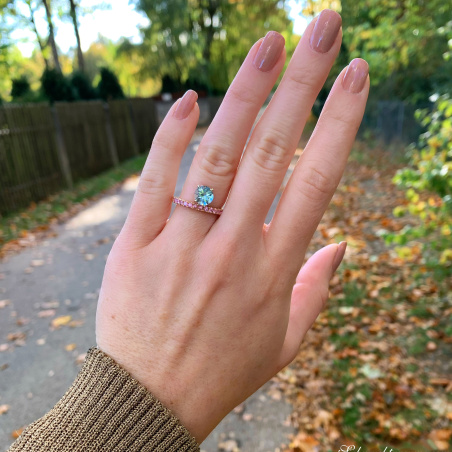 Raffinierter Aquamarin Ring mit rosa Saphiren