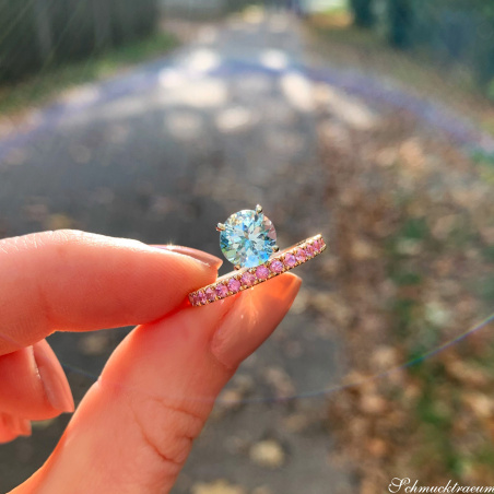 Raffinierter Aquamarin Ring mit rosa Saphiren