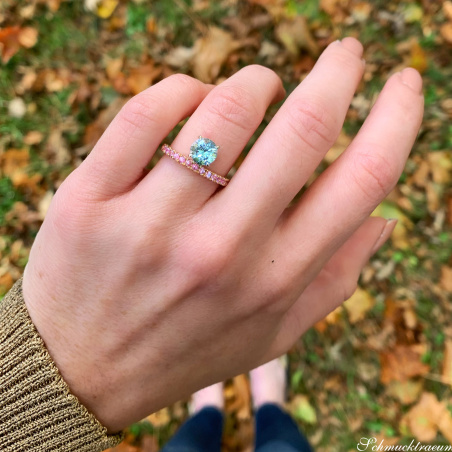 Raffinierter Aquamarin Ring mit rosa Saphiren