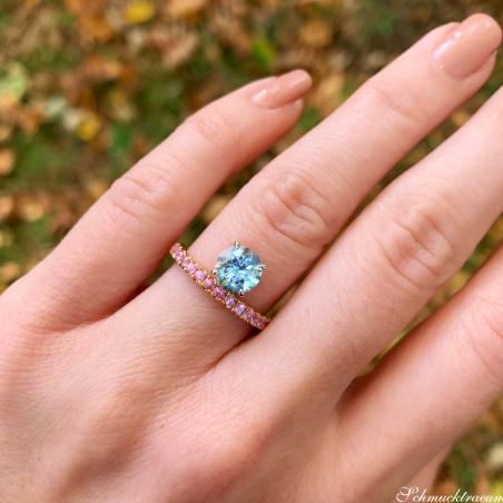 Raffinierter Aquamarin Ring mit rosa Saphiren