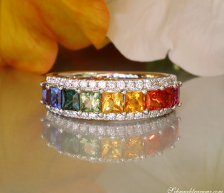 Bildschöner Bandring mit Regenbogen Saphiren & Brillanten