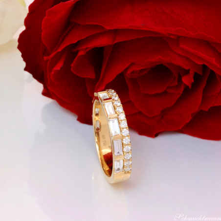 Bildschöner Brillanten Band Ring mit Baguette Diamanten