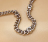 Wundervolles Panzerarmband mit Brillanten im Herz Design
