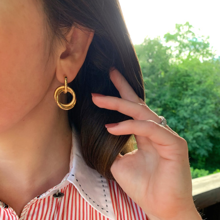Gold Pur: Verschlungene Ohrringe in Gelbgold 585