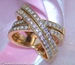 Crossover Diamond Ring in Yellow gold 18k