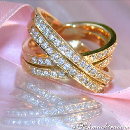 Crossover Diamond Ring in Yellow gold 18k