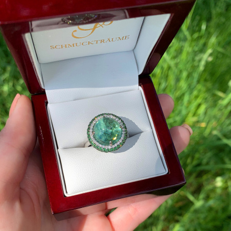 Fabelhafter Minz Turmalin Ring mit Tsavoriten und Brillanten