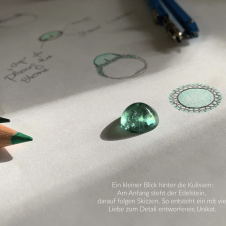 Fabelhafter Minz Turmalin Ring mit Tsavoriten und Brillanten