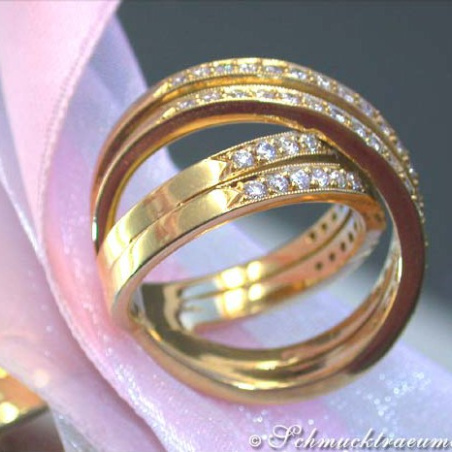 Crossover Diamond Ring in Yellow gold 18k
