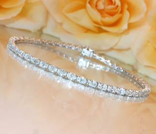 Erstklassiges Tennis Armband mit Diamanten im Ovalschliff