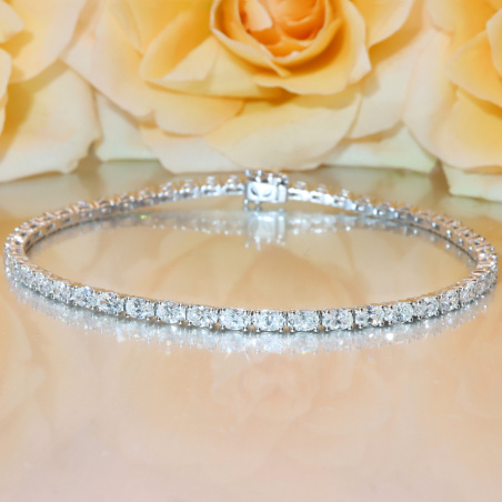 Erstklassiges Tennis Armband mit Diamanten im Ovalschliff