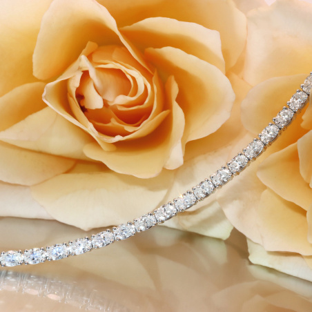 Erstklassiges Tennis Armband mit Diamanten im Ovalschliff