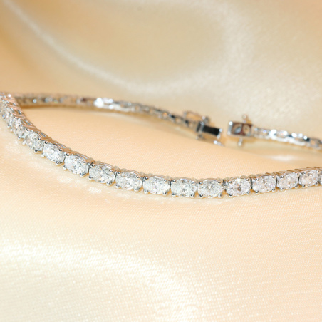 Erstklassiges Tennis Armband mit Diamanten im Ovalschliff