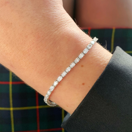 Erstklassiges Tennis Armband mit Diamanten im Ovalschliff