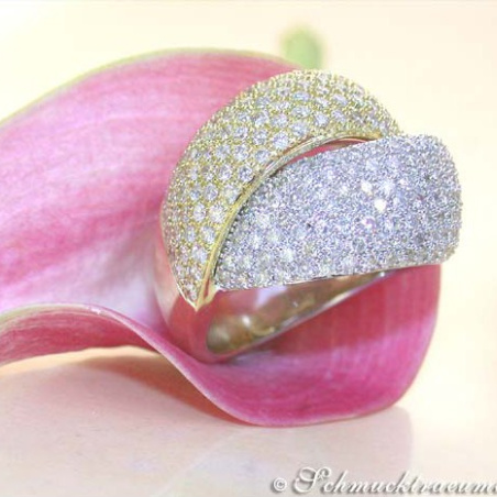 Top-class Diamond Ring in White & Yellow Gold