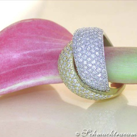 Top-class Diamond Ring in White & Yellow Gold