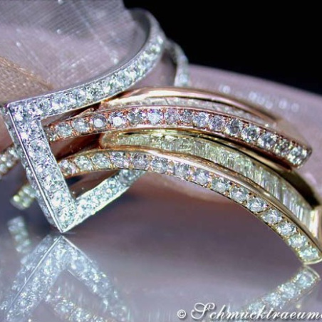 Extraordinary Diamond "Belt" Ring