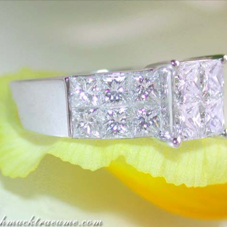 Noble Princess Diamond Ring