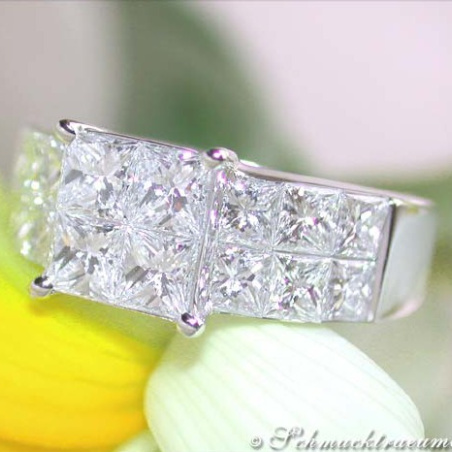 Noble Princess Diamond Ring