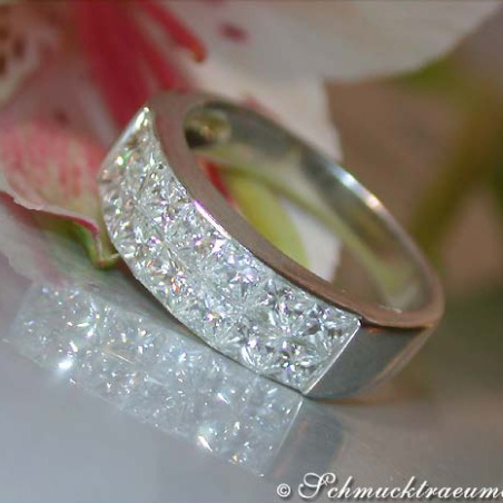 Timeless Princess Diamond Band Ring