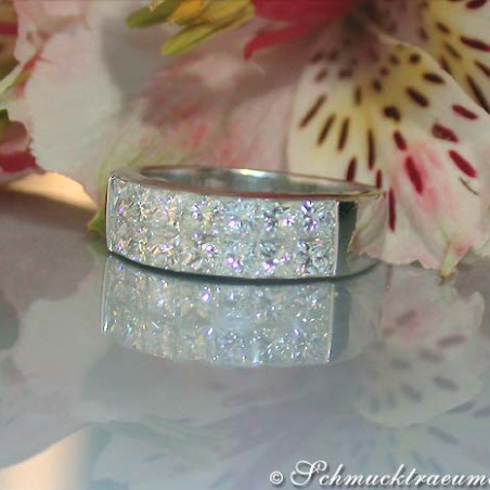 Timeless Princess Diamond Band Ring