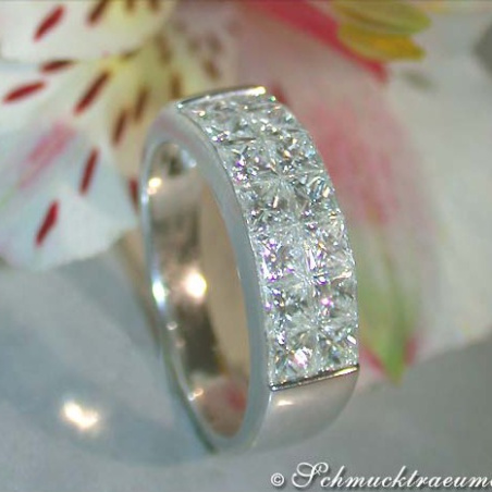 Timeless Princess Diamond Band Ring