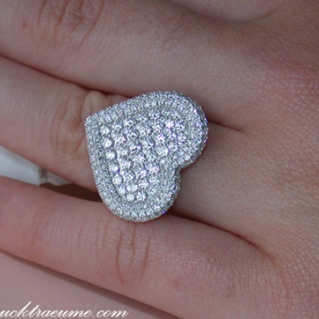 Opulent Diamond Heart Ring (2,36 ct.)