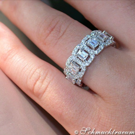 Magnificent Diamond Eternity Ring (Emerald & Brilliant Cut)