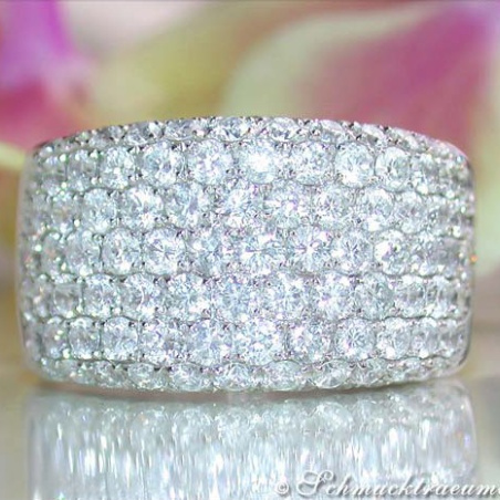 Extra wide Diamond Ring (3,76 ct.)