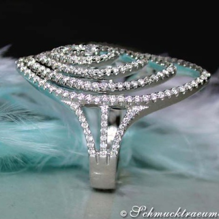Unique Diamond Ring in White gold 18k