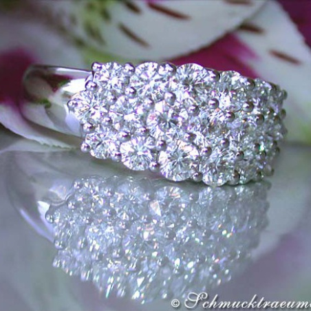 Picture Perfect Diamond Ring in White gold 18k